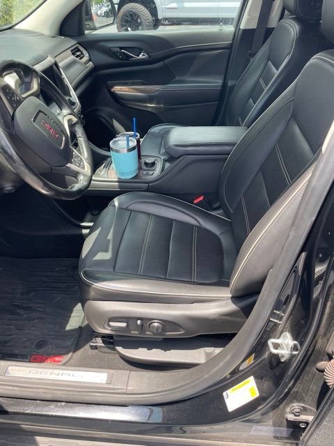 Used 2021 GMC Acadia Denali w/ Denali Technology Package FWD image 1