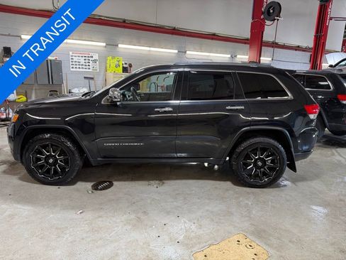 Used 2015 Jeep Grand Cherokee Limited w/ Luxury Group II AWD/4WD image 2