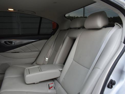 Used 2017 INFINITI Q50 3.0t Premium RWD image 27