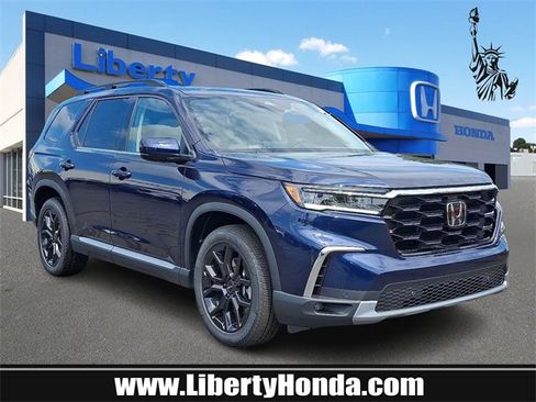 New 2025 Honda Pilot Touring image 1