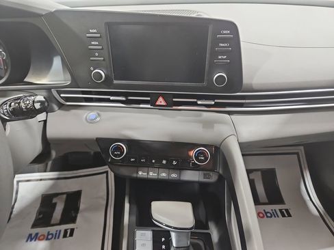 Used 2023 Hyundai Elantra SEL w/ Cargo Package FWD image 19