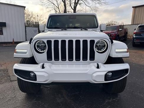 Used 2020 Jeep Wrangler Unlimited Sahara image 4