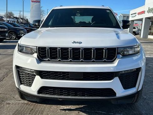 New 2026 Jeep Grand Cherokee Limited AWD/4WD image 2