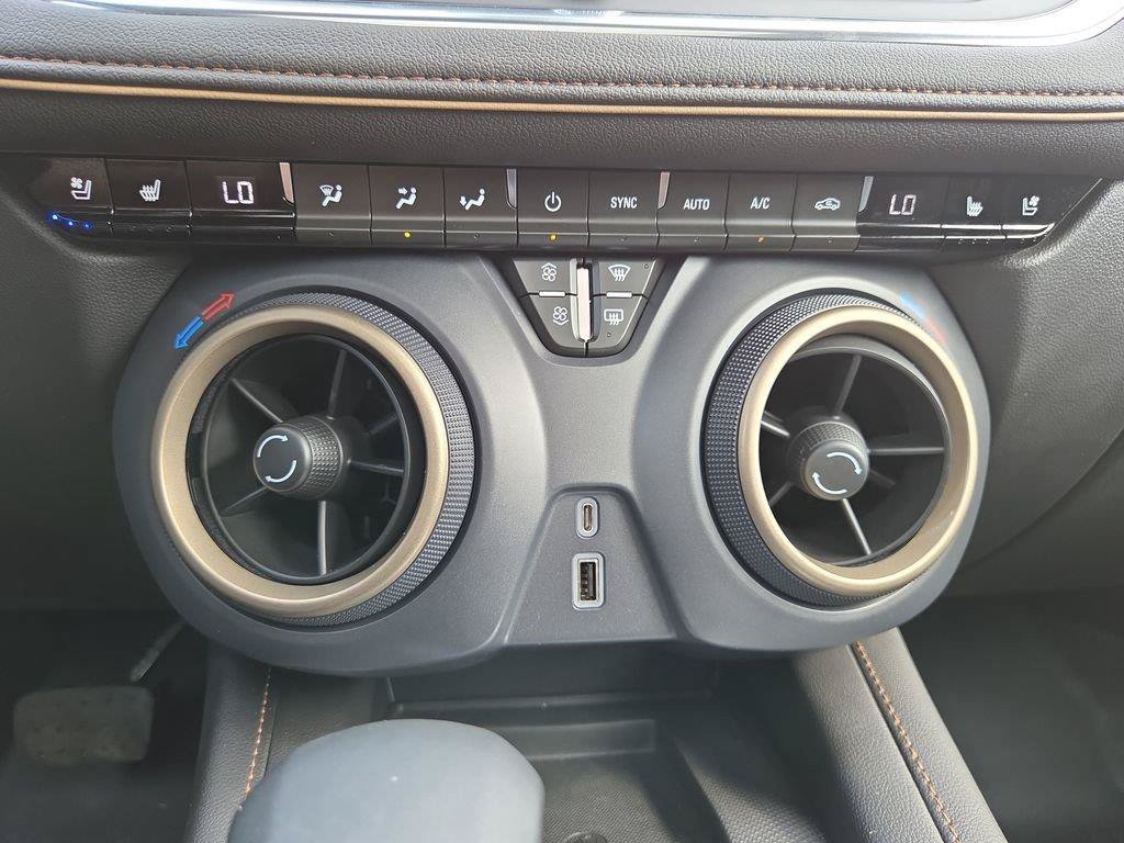 Used 2023 Chevrolet Blazer Premier w/ Driver Confidence II Package FWD image 20