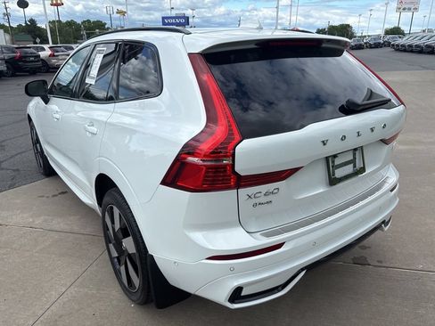 Certified 2024 Volvo XC60 T8 Plus w/ Protection Package Premier AWD/4WD image 9