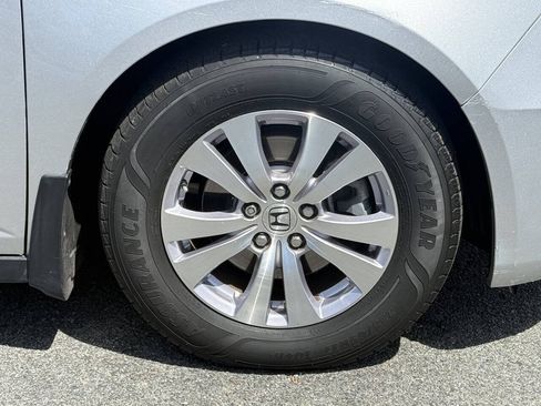 Used 2015 Honda Odyssey EX-L image 35
