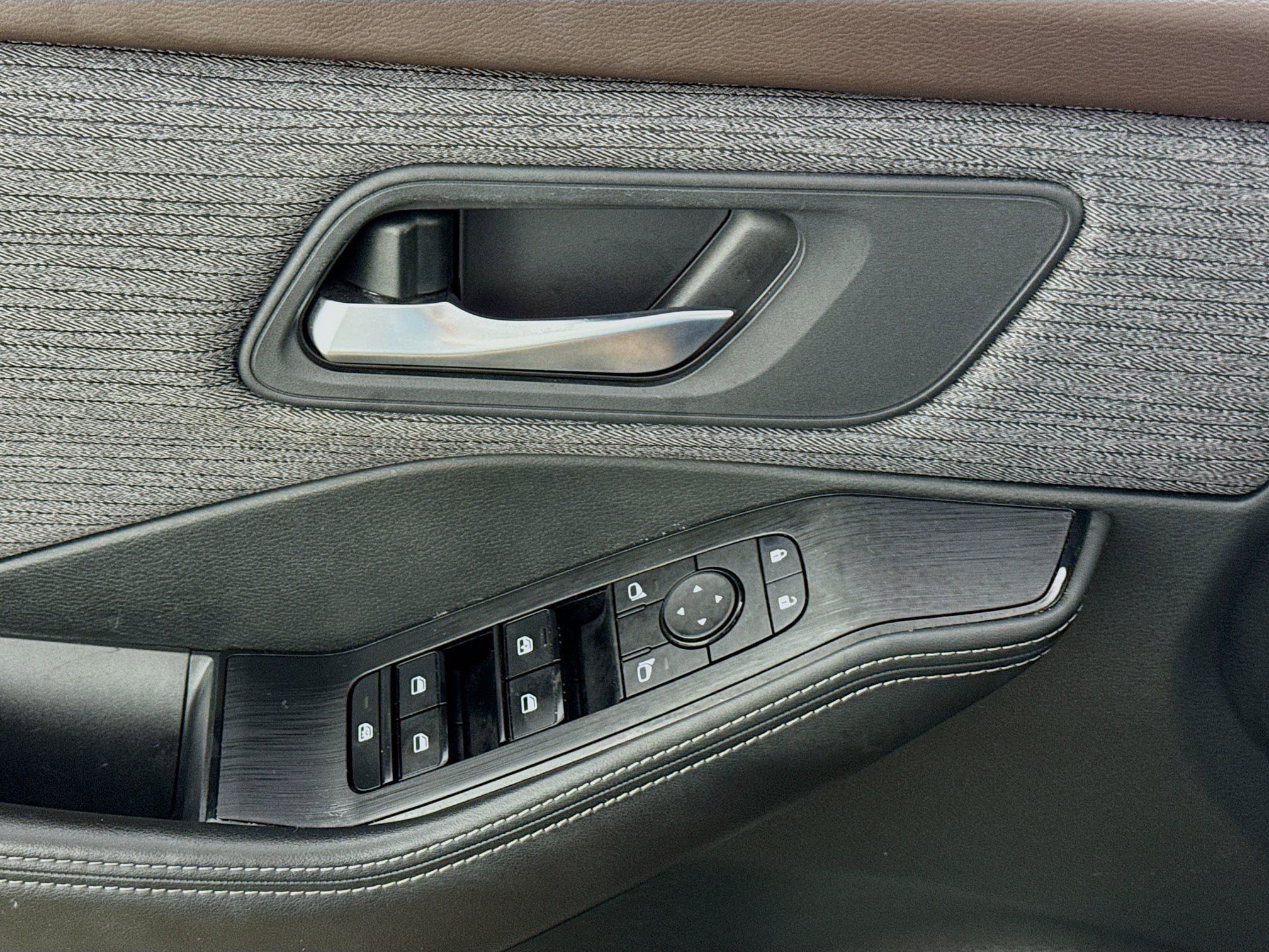 Used 2021 Nissan Rogue SV FWD image 19