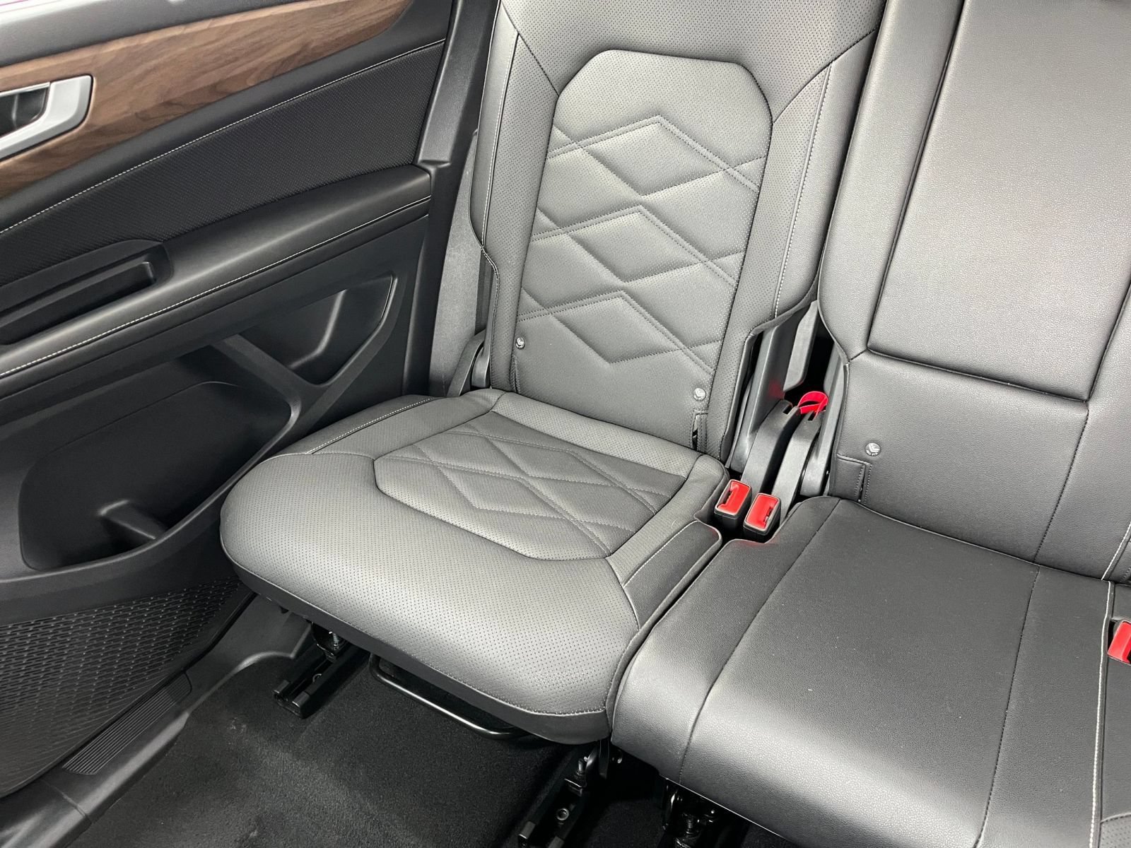 Used 2026 Volkswagen Atlas SE FWD image 41