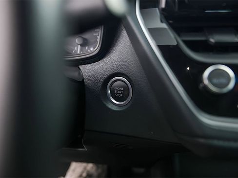 Used 2023 Toyota Corolla SE image 18