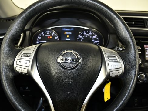 Used 2015 Nissan Rogue S AWD/4WD image 19
