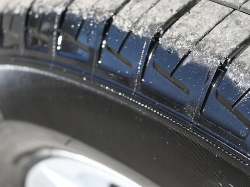 Used 2023 Jeep Grand Cherokee Limited image 28