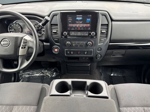 Used 2023 Nissan Titan SV image 27