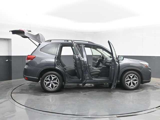 Used 2021 Subaru Forester Premium AWD/4WD image 52