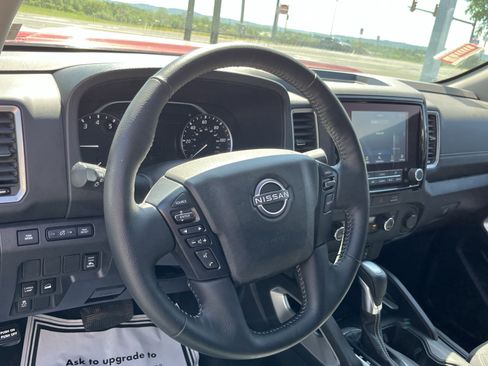 Used 2023 Nissan Frontier SV AWD/4WD image 23