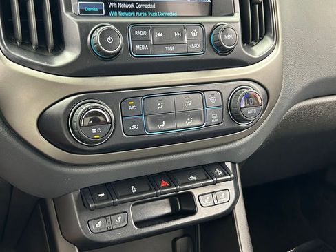 Used 2018 Chevrolet Colorado Z71 image 24