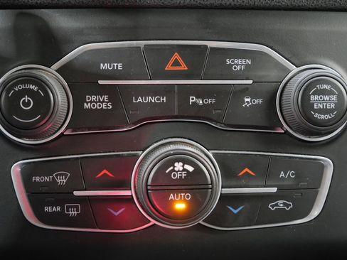 Used 2019 Dodge Charger Scat Pack w/ Harman/Kardon Audio Group RWD image 19
