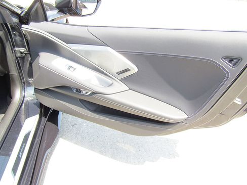 Used 2024 Chevrolet Corvette Z06 RWD image 14