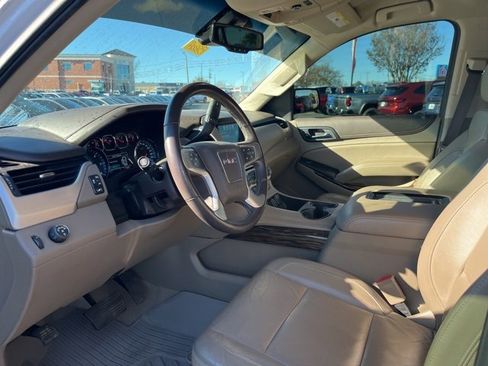 Used 2019 GMC Yukon SLT image 7