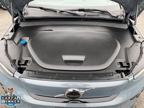 Used 2023 Volvo XC40 Recharge Plus AWD/4WD image 11