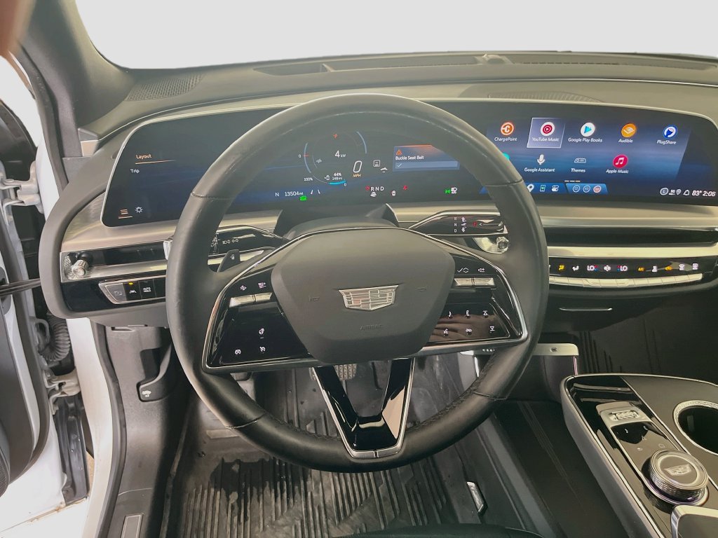 Used 2025 Cadillac Lyriq Luxury w/ LPO, Floor Liner Package AWD/4WD image 11