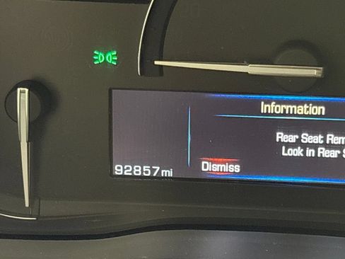 Used 2018 Cadillac XT5 Premium Luxury FWD image 40