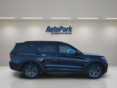 New 2026 Ford Explorer Active w/ Active Comfort Package AWD/4WD image 8