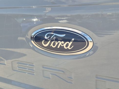 Used 2024 Ford F250 Lariat w/ Sport Appearance Package AWD/4WD image 14