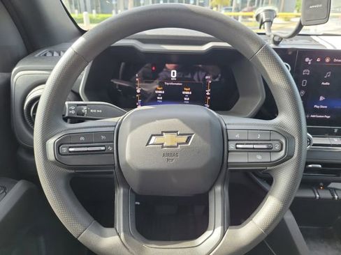 Used 2023 Chevrolet Colorado W/T w/ WT Convenience Package RWD image 17
