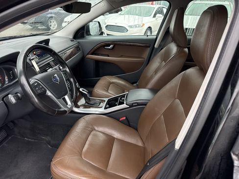 Used 2016 Volvo XC70 T5 Premier image 14