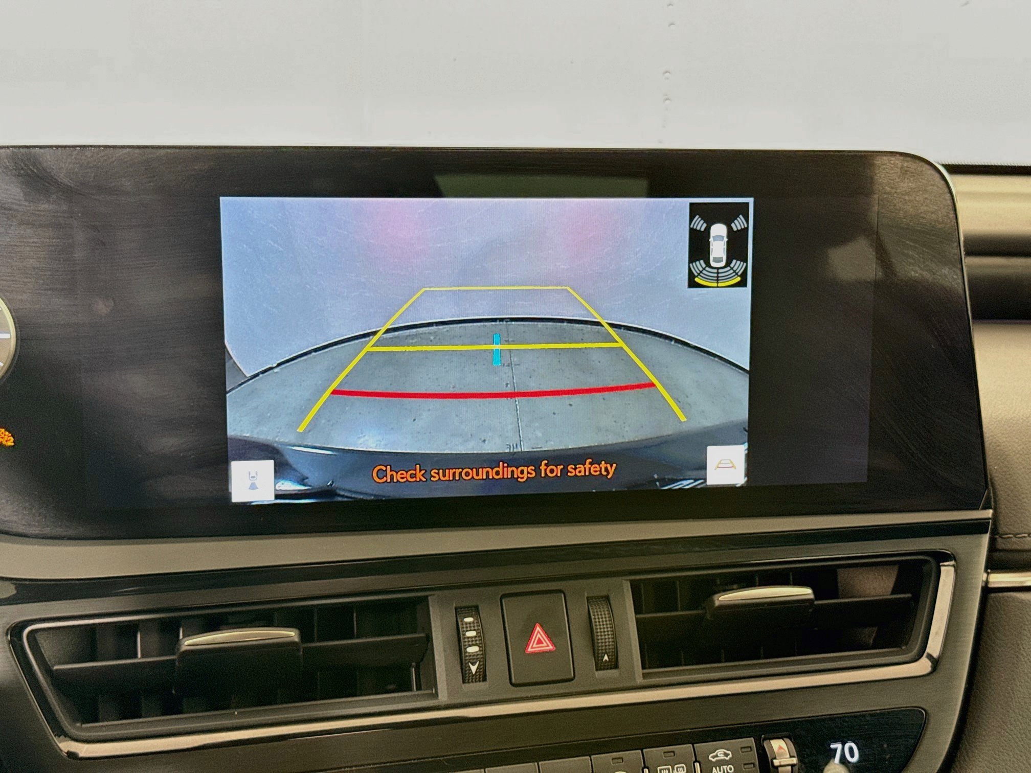 Used 2024 Lexus ES 350 w/ Premium Package FWD image 18