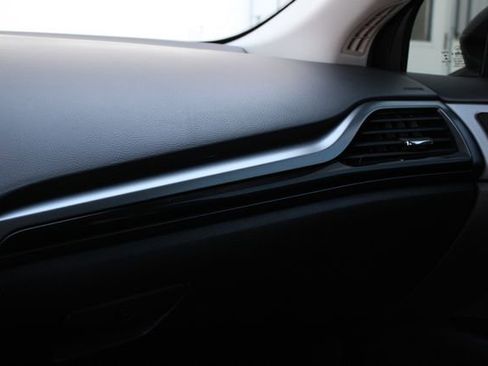 Used 2014 Ford Fusion SE w/ Equipment Group 201A image 18