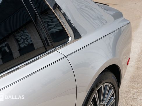 Used 2023 Rolls-Royce Phantom Sedan w/ The Phantom Package image 10