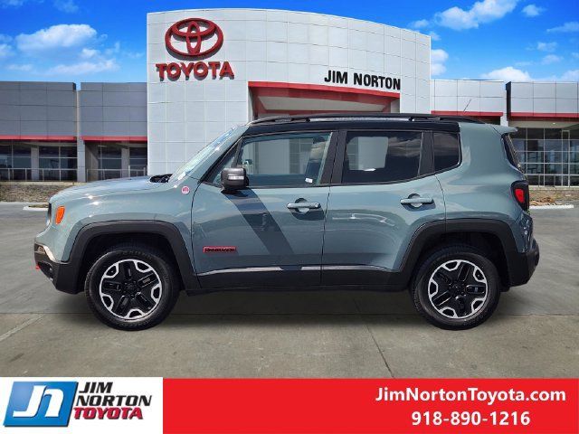 Used 2016 Jeep Renegade Trailhawk AWD/4WD image 4