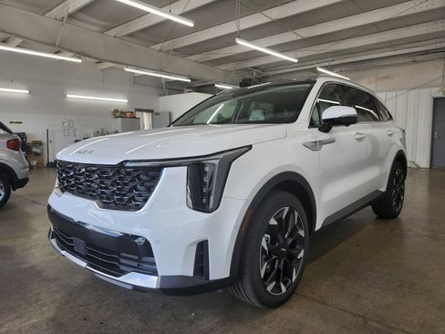 New 2025 Kia Sorento SX image 7