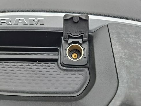 Used 2020 RAM 1500 Big Horn image 38