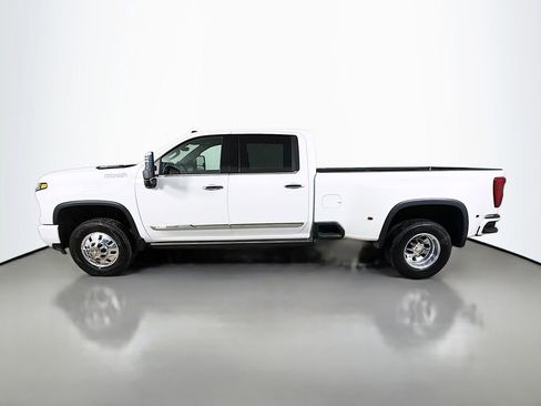 Used 2026 Chevrolet Silverado 3500 High Country w/ Technology Package image 9
