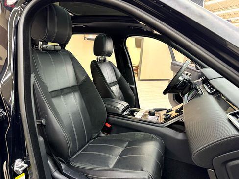 Used 2018 Land Rover Range Rover Velar R-Dynamic SE image 38