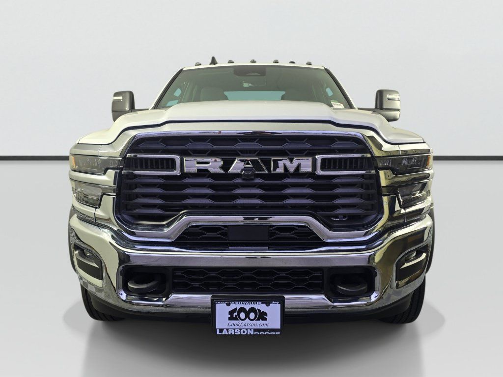 New 2026 RAM 4500 Tradesman w/ Chrome Appearance Group AWD/4WD image 9