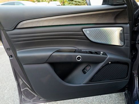 New 2025 Maserati Grecale GT image 16