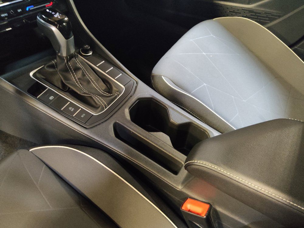 Used 2025 Volkswagen Jetta Sport FWD image 26
