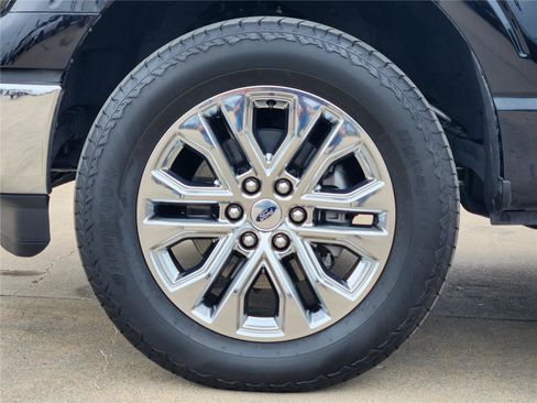 Used 2025 Ford F150 Lariat w/ Equipment Group 502A High AWD/4WD image 7