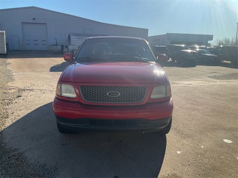 Used 2003 Ford F150 XLT image 2