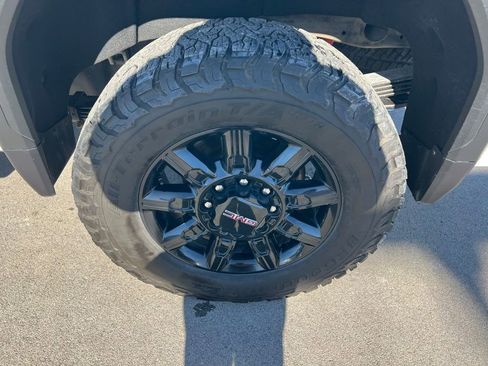 Used 2024 GMC Sierra 2500 AT4 w/ Technology Package image 14