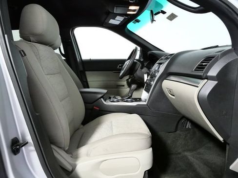 Used 2014 Ford Explorer 4WD image 9