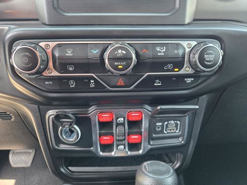 Certified 2023 Jeep Wrangler Unlimited Sport AWD/4WD image 13