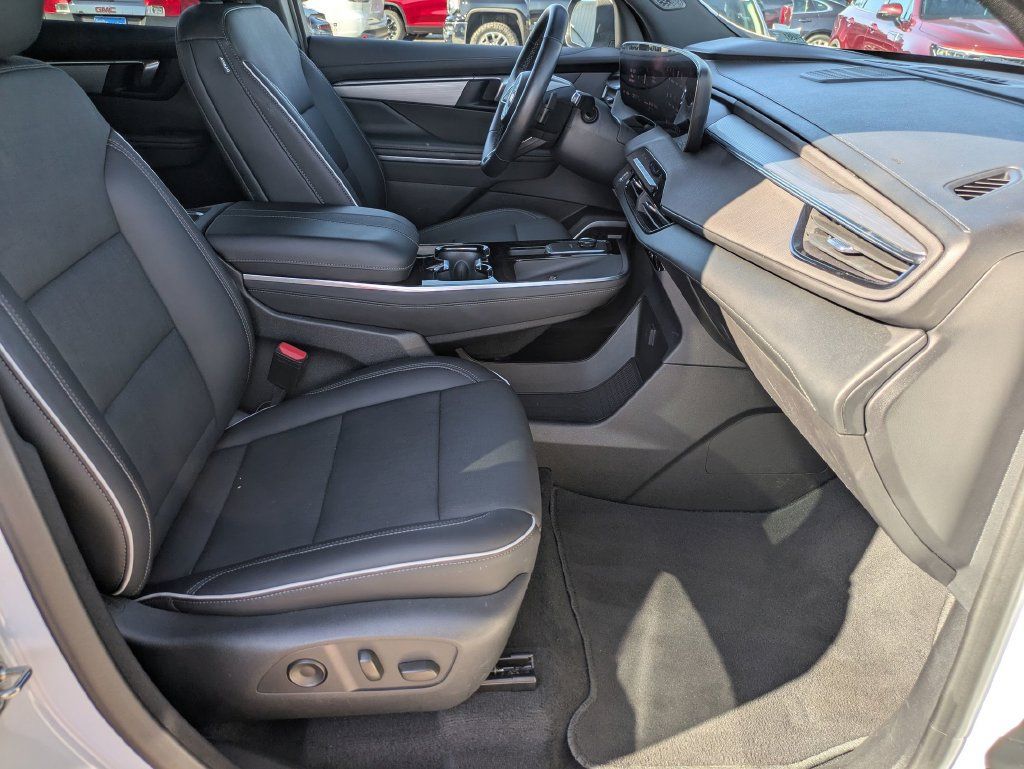 Used 2026 Buick Enclave Preferred FWD image 31