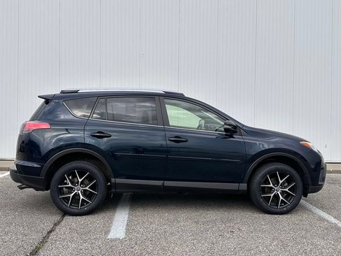 Used 2018 Toyota RAV4 SE w/ Power Extra Value Package AWD/4WD image 7