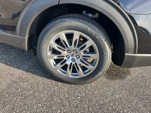 New 2026 Ford Explorer Active w/ Active Comfort Package image 25