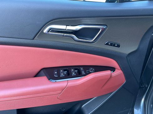 Used 2023 Kia Sportage SX Prestige image 16