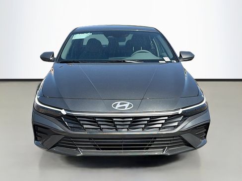 New 2026 Hyundai Elantra SE image 8